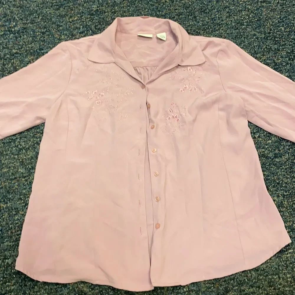 Covington Lavender Embroidered Blouse sz. L